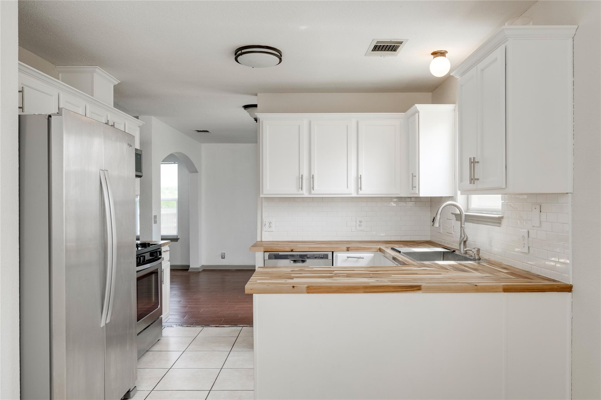 348 Spillway Dr, Kyle, TX 78640