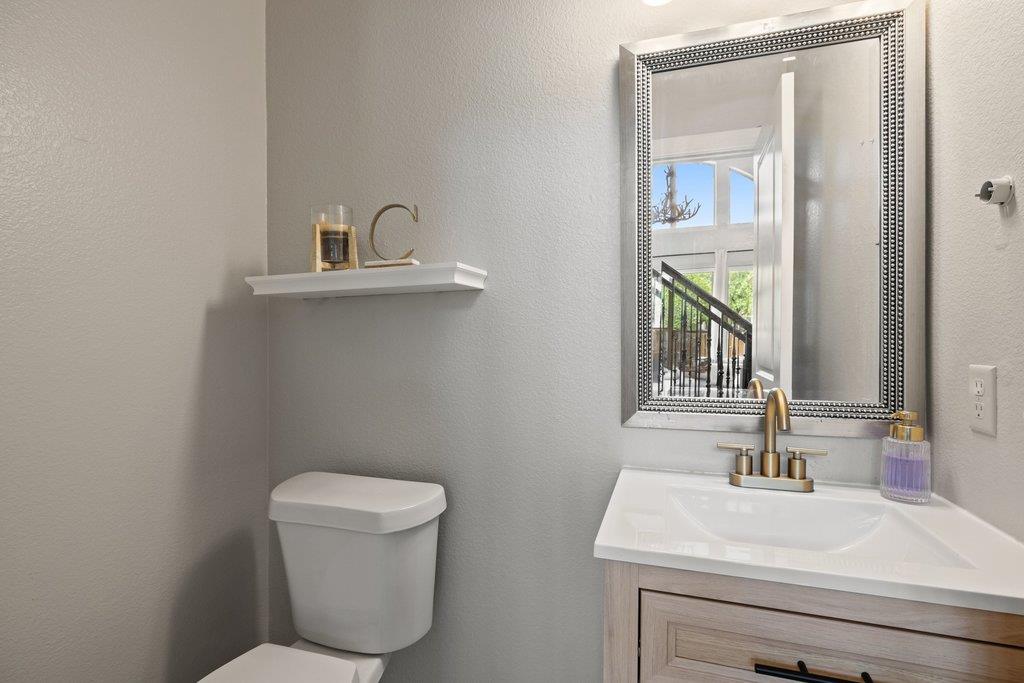 17612 Wildrye Dr, Austin, TX 78738