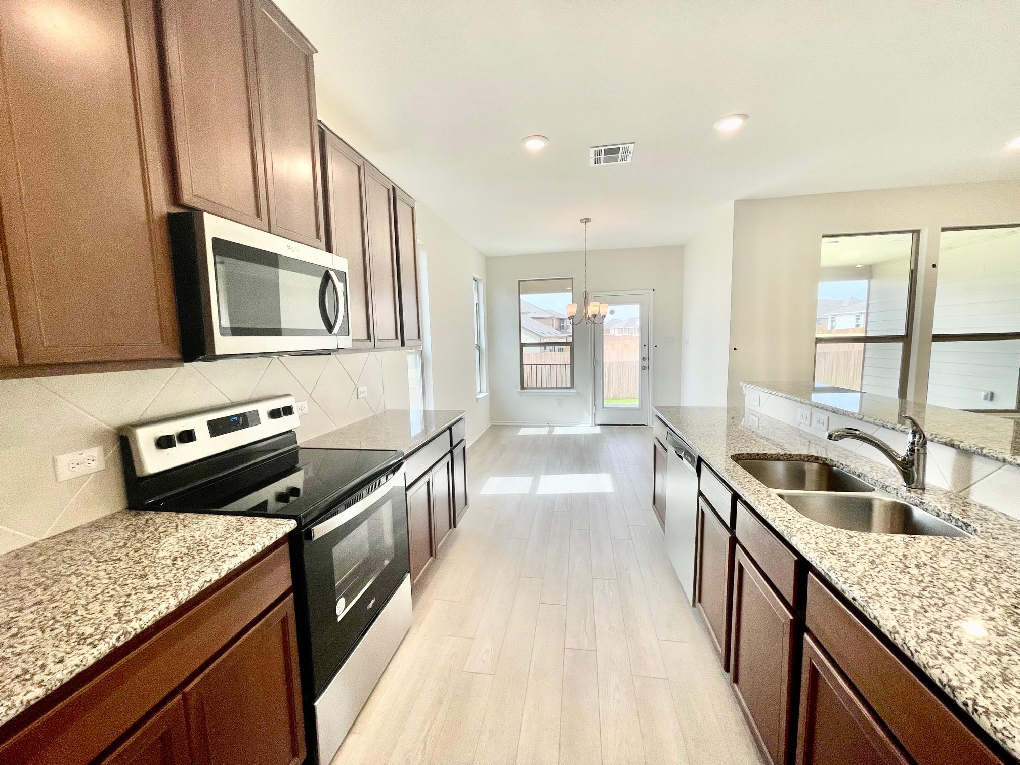 163 McGinnis Trl, Kyle, TX 78640