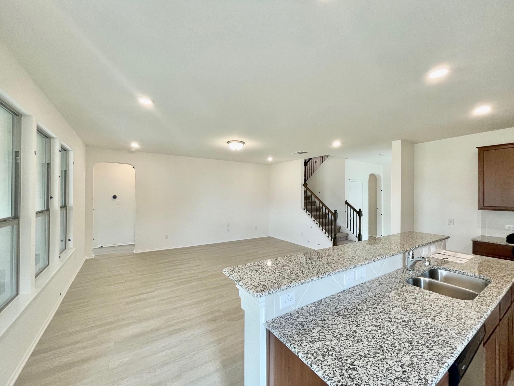 163 McGinnis Trl, Kyle, TX 78640
