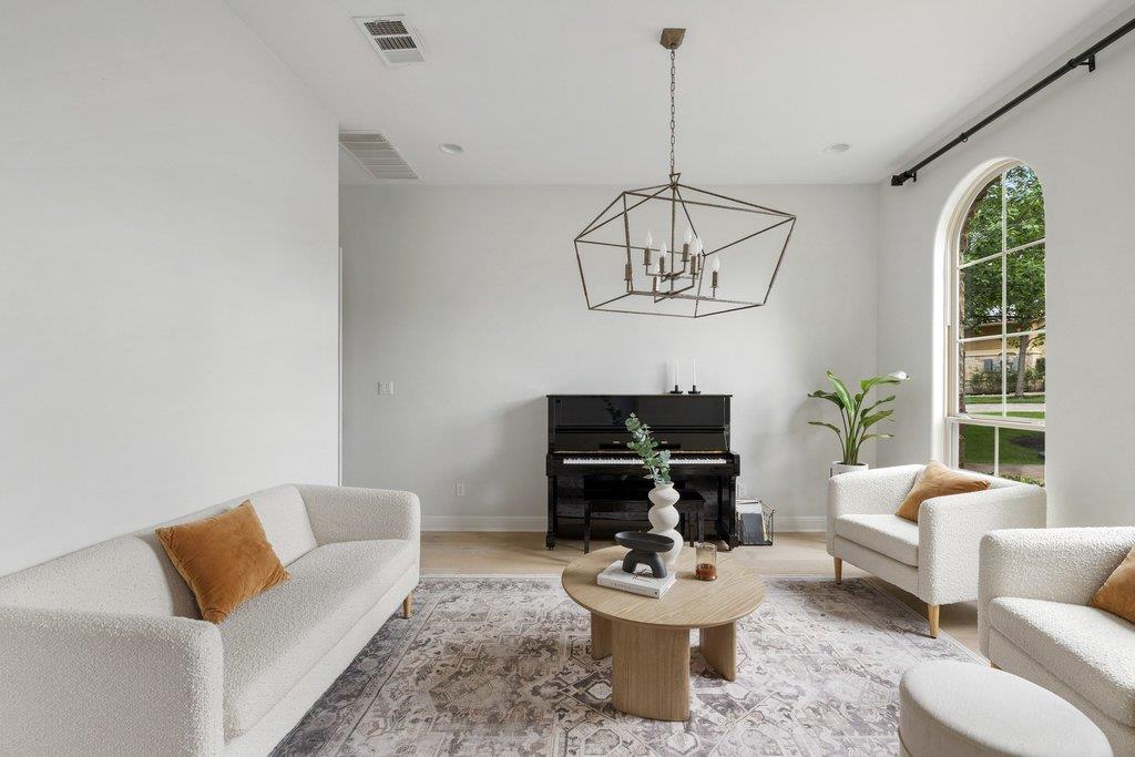 108 Aruba Ct, Austin, TX 78734