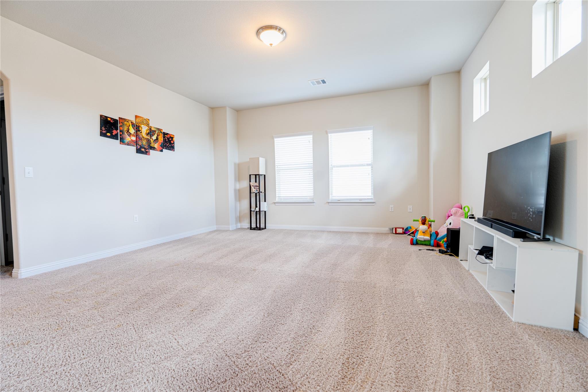 9301 Ivalenes Hope Dr, Austin, TX 78717
