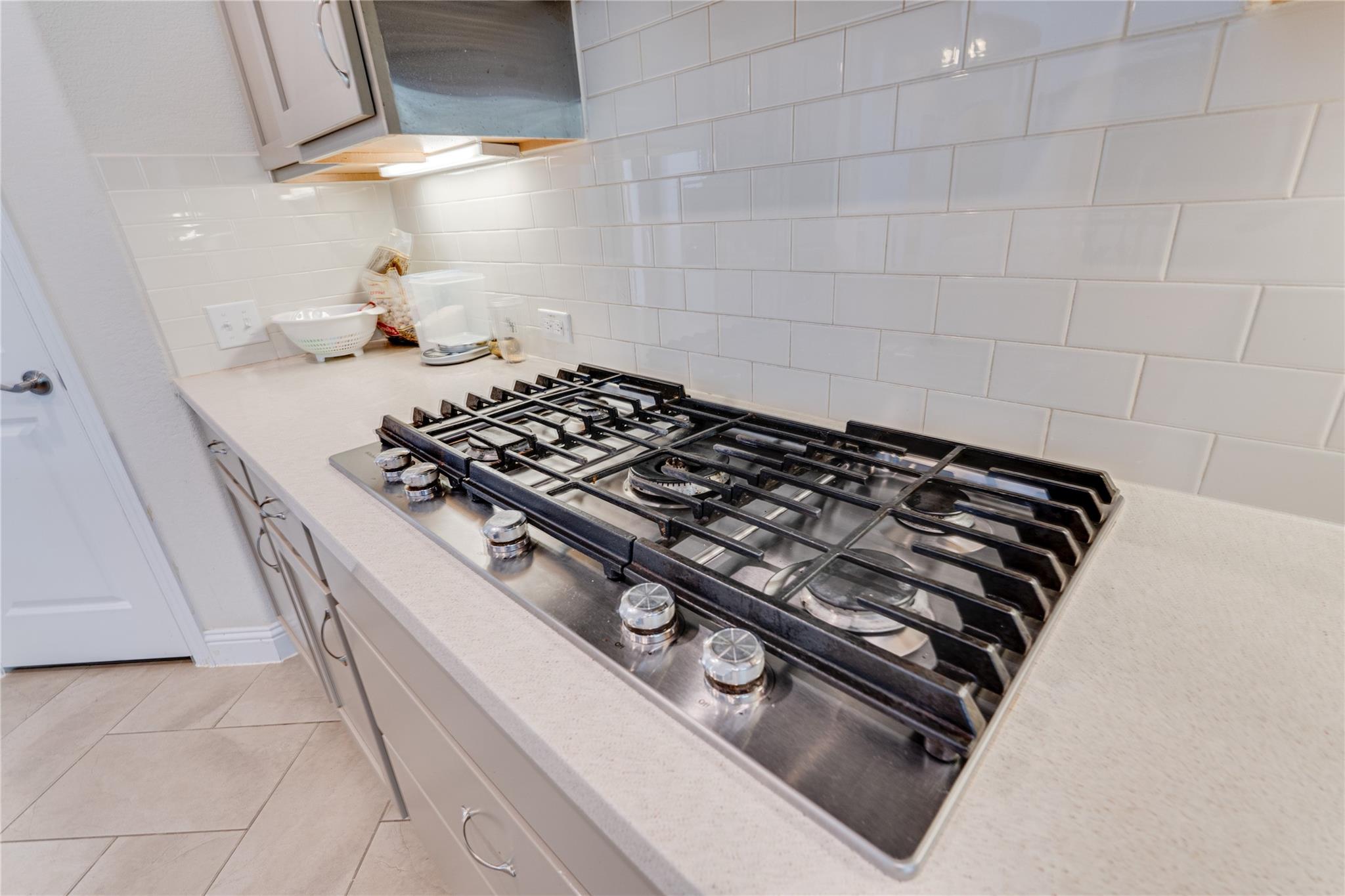 9301 Ivalenes Hope Dr, Austin, TX 78717