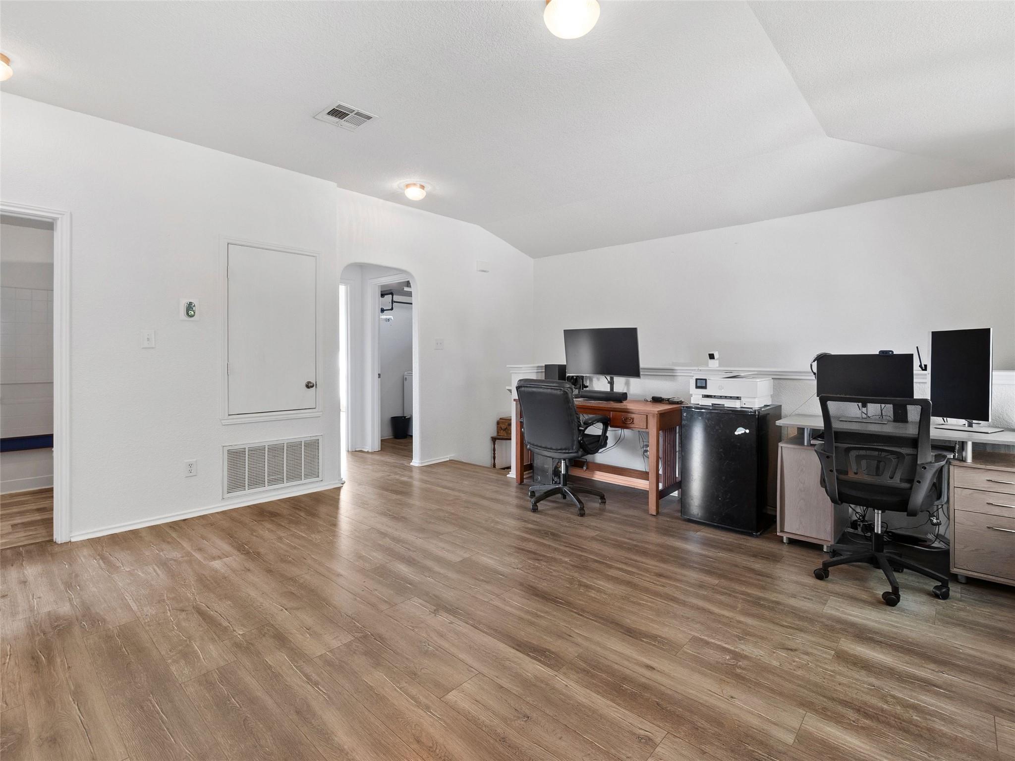 3406 Barksdale Dr, Austin, TX 78725