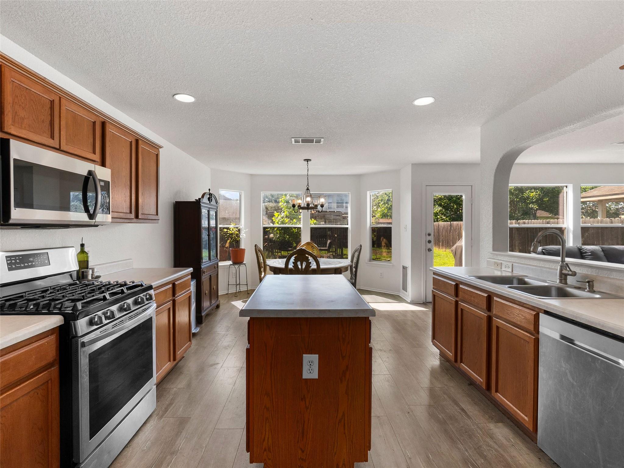 3406 Barksdale Dr, Austin, TX 78725