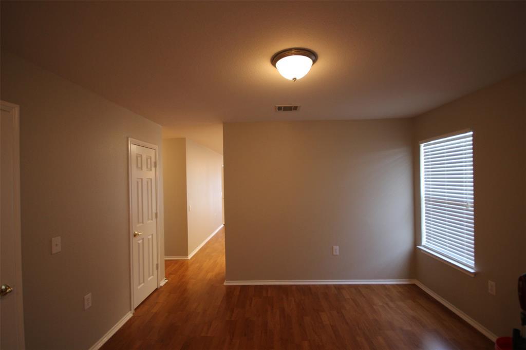 5808 Angel Dr, Del Valle, TX 78617