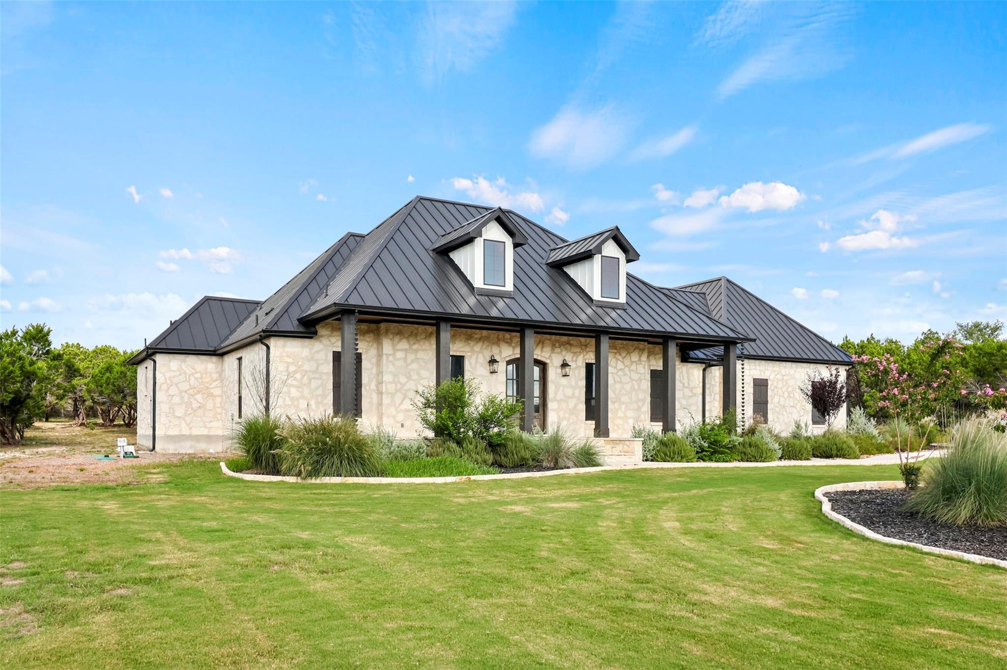 1687 Noble Trl, Canyon Lake, TX 78133