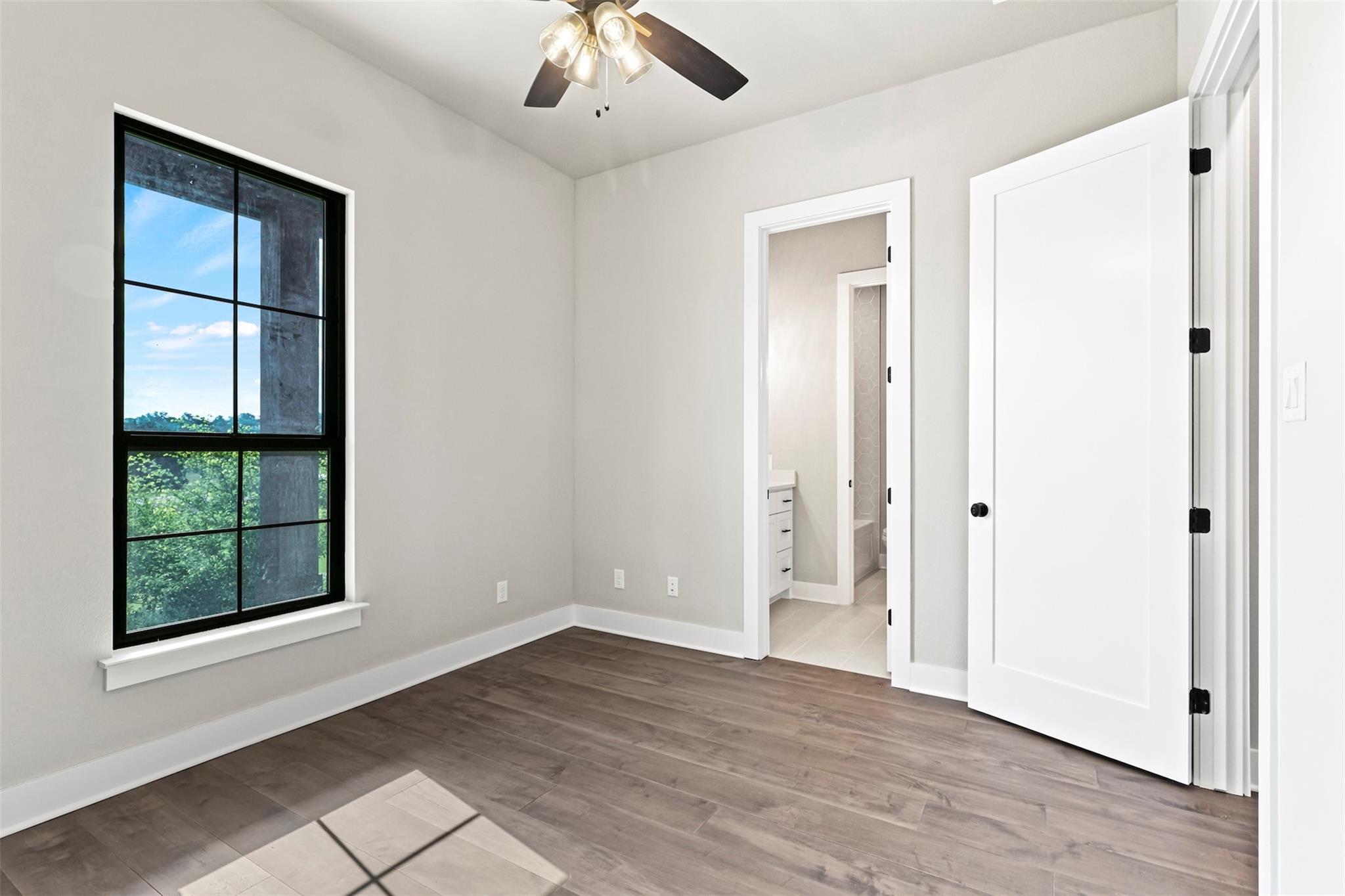 1687 Noble Trl, Canyon Lake, TX 78133