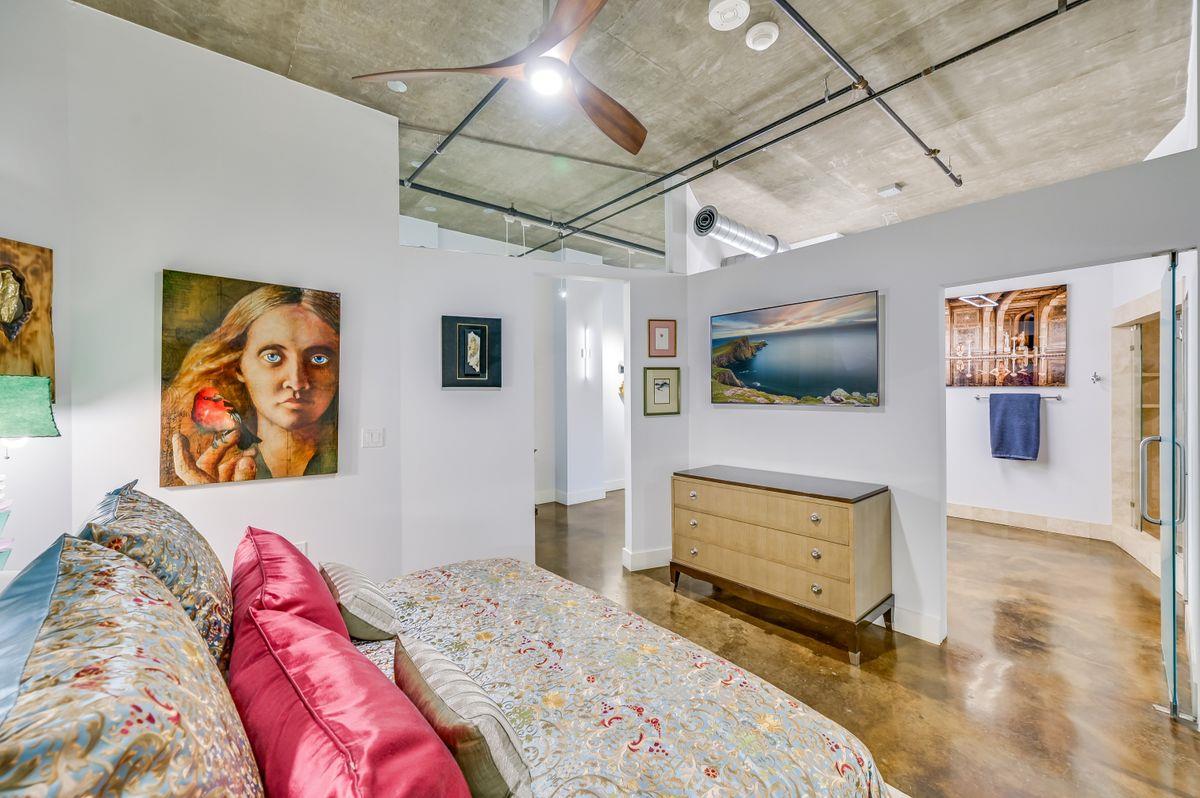 311 W 5th St # 1002, Austin, TX 78701