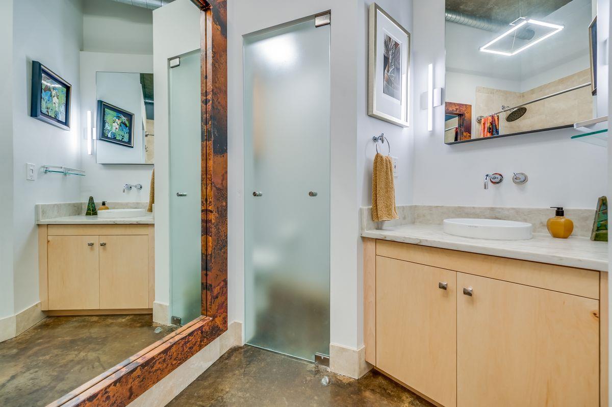 311 W 5th St # 1002, Austin, TX 78701