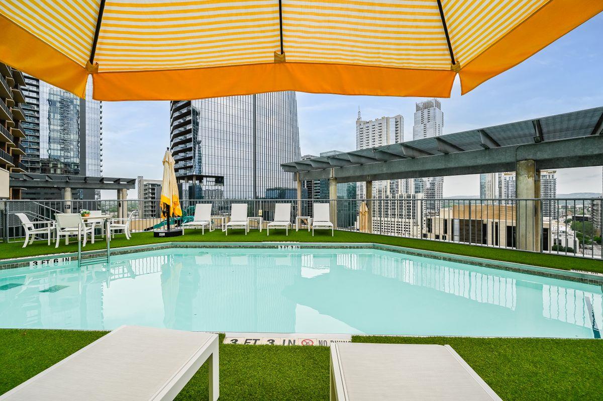 311 W 5th St # 1002, Austin, TX 78701