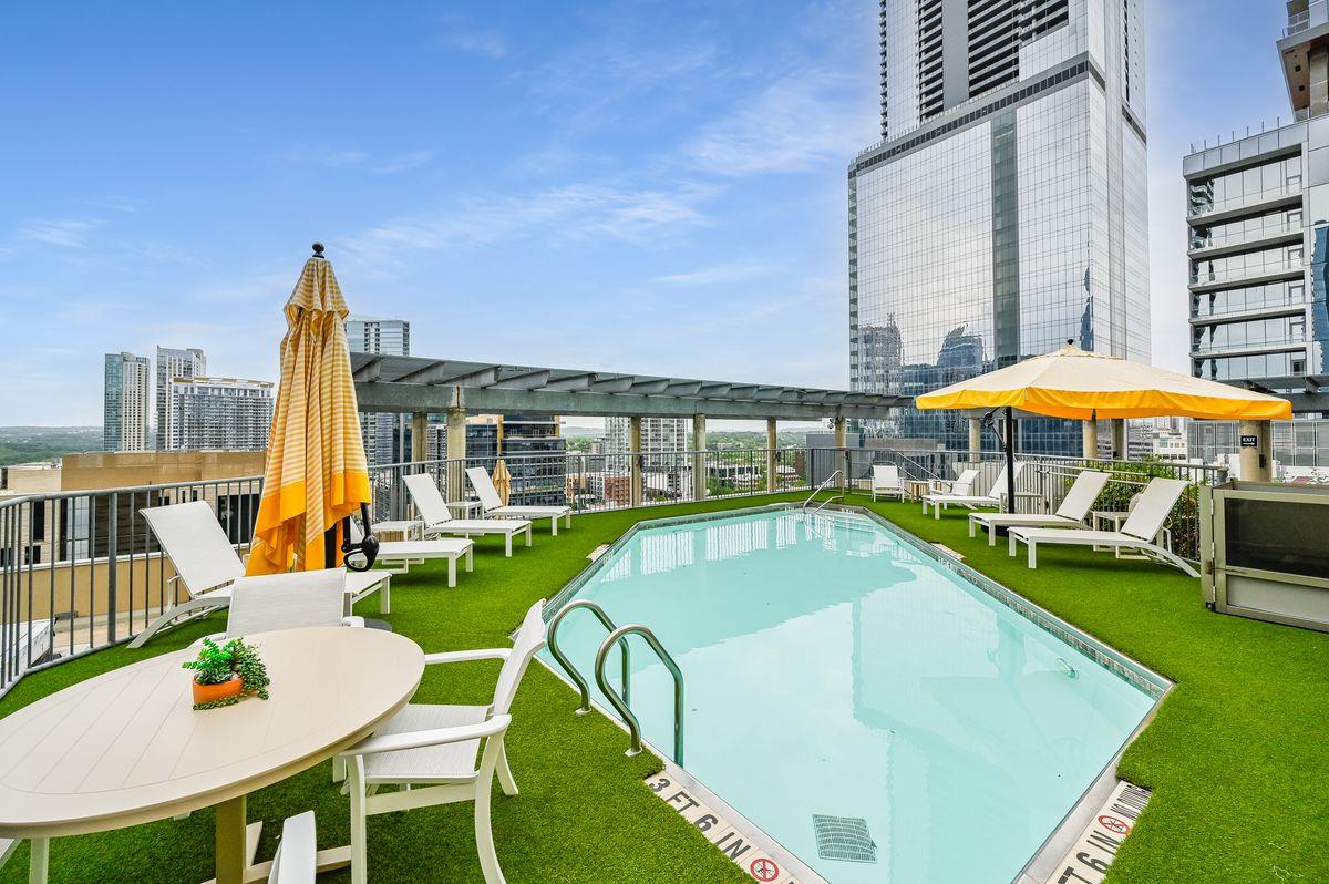 311 W 5th St # 1002, Austin, TX 78701