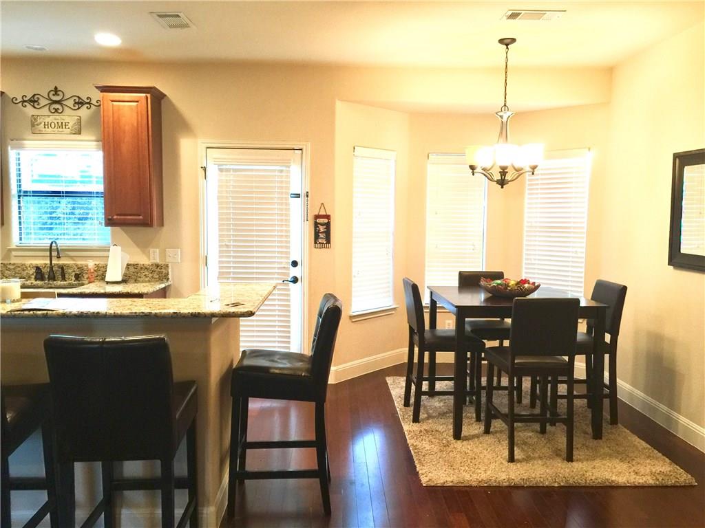 10052 Janet Loop, Dripping Springs, TX 78620