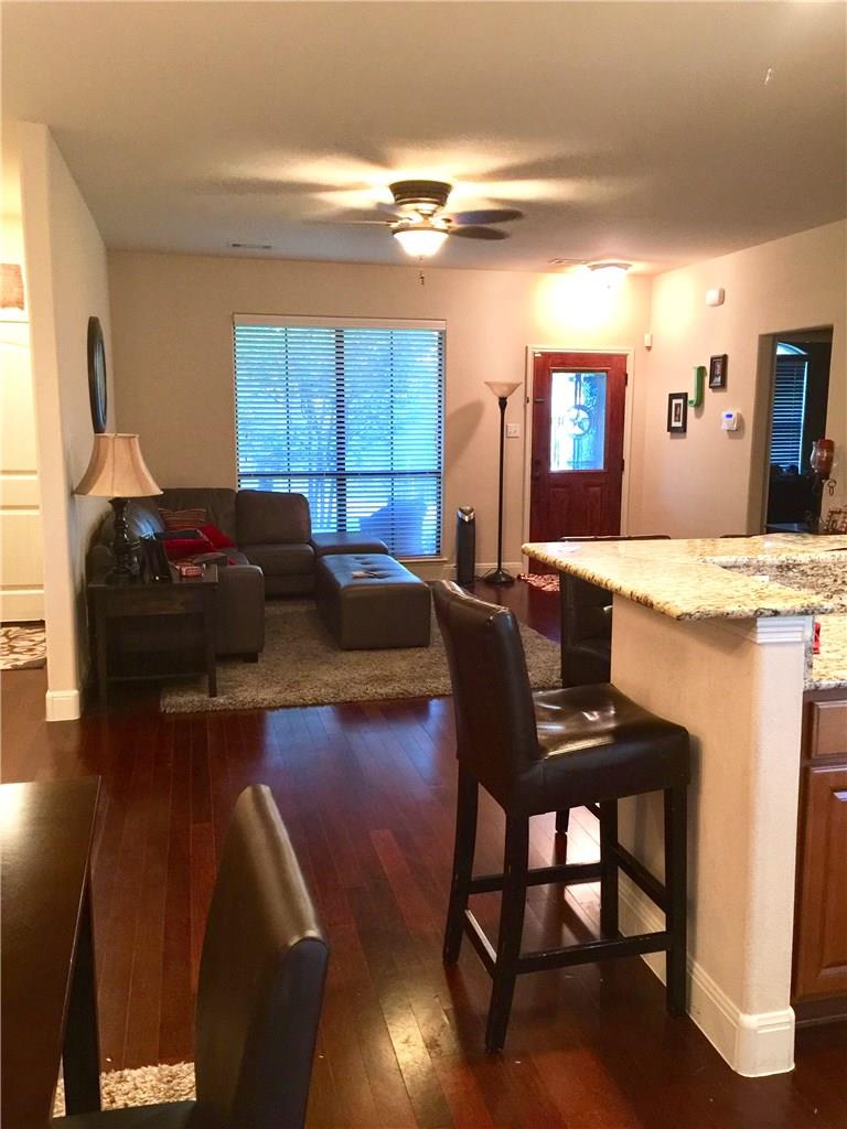 10052 Janet Loop, Dripping Springs, TX 78620