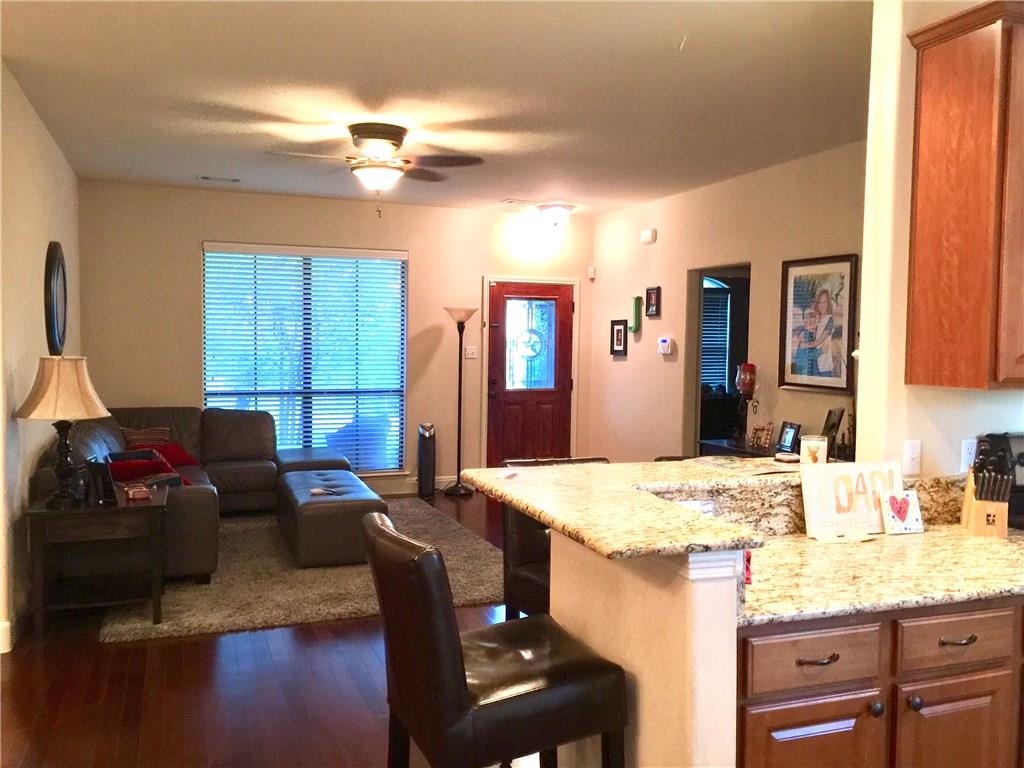 10052 Janet Loop, Dripping Springs, TX 78620