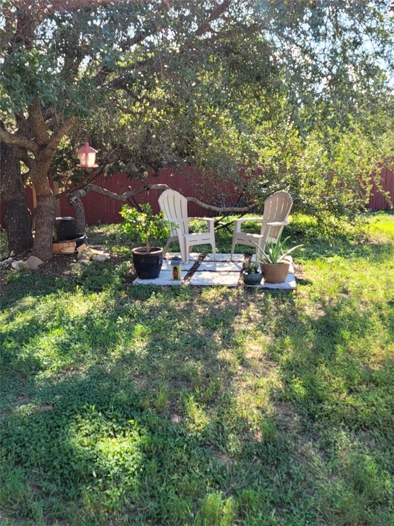 10052 Janet Loop, Dripping Springs, TX 78620