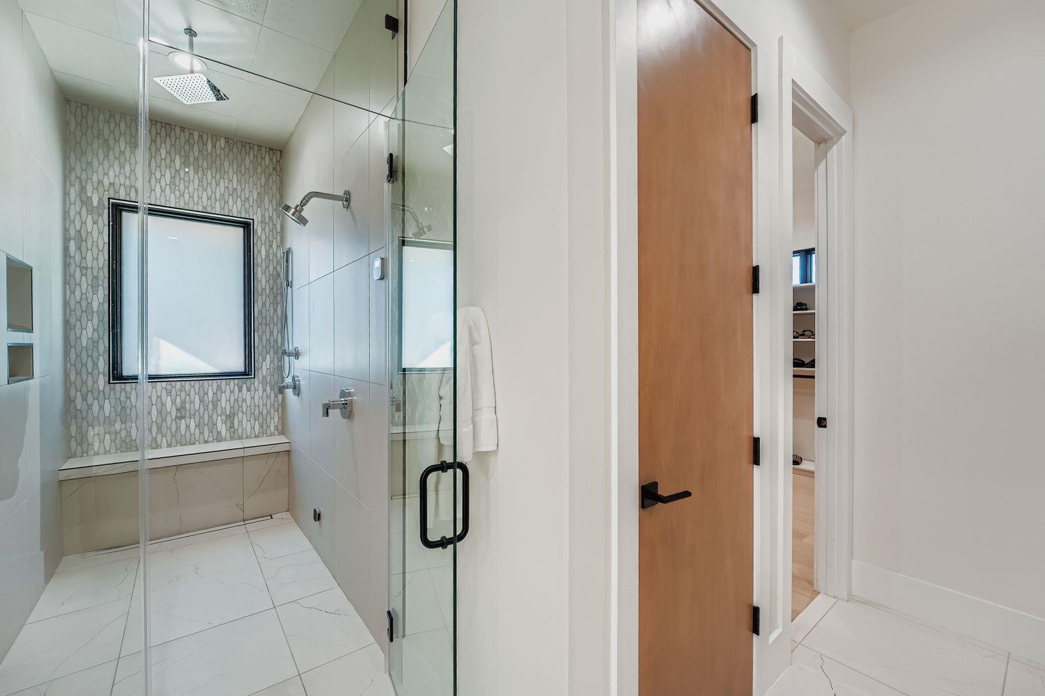 6412 Lantern View Dr, Jonestown, TX 78645