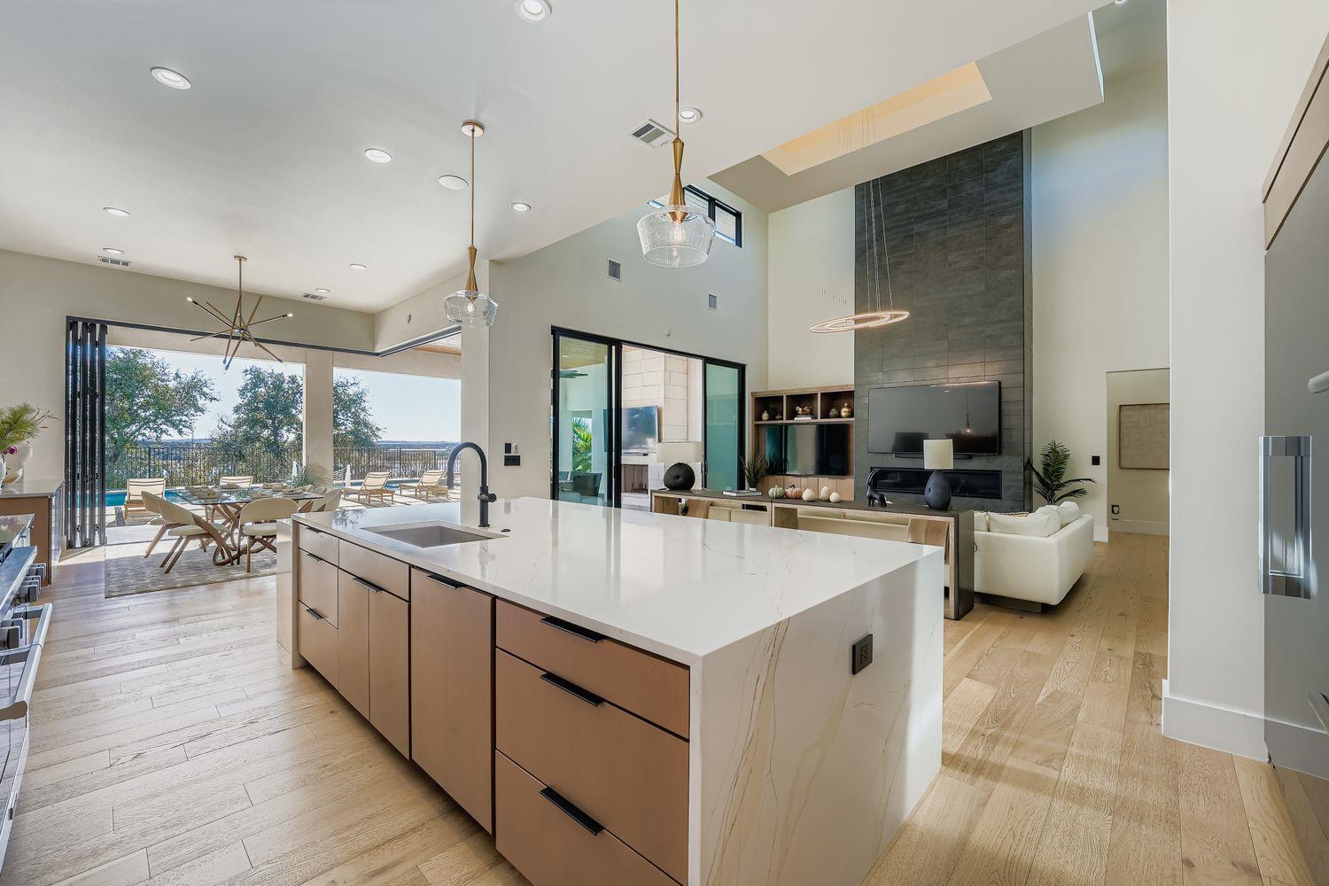 6412 Lantern View Dr, Jonestown, TX 78645