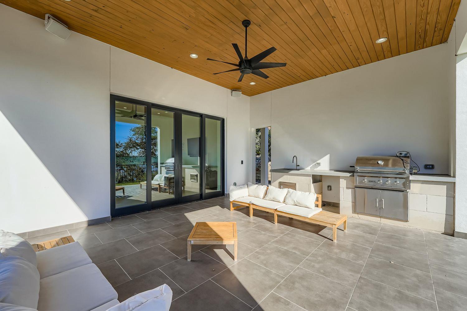 6412 Lantern View Dr, Jonestown, TX 78645