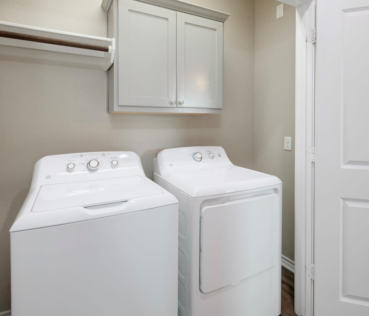 3433 Summerway Dr, College Station, TX 77845