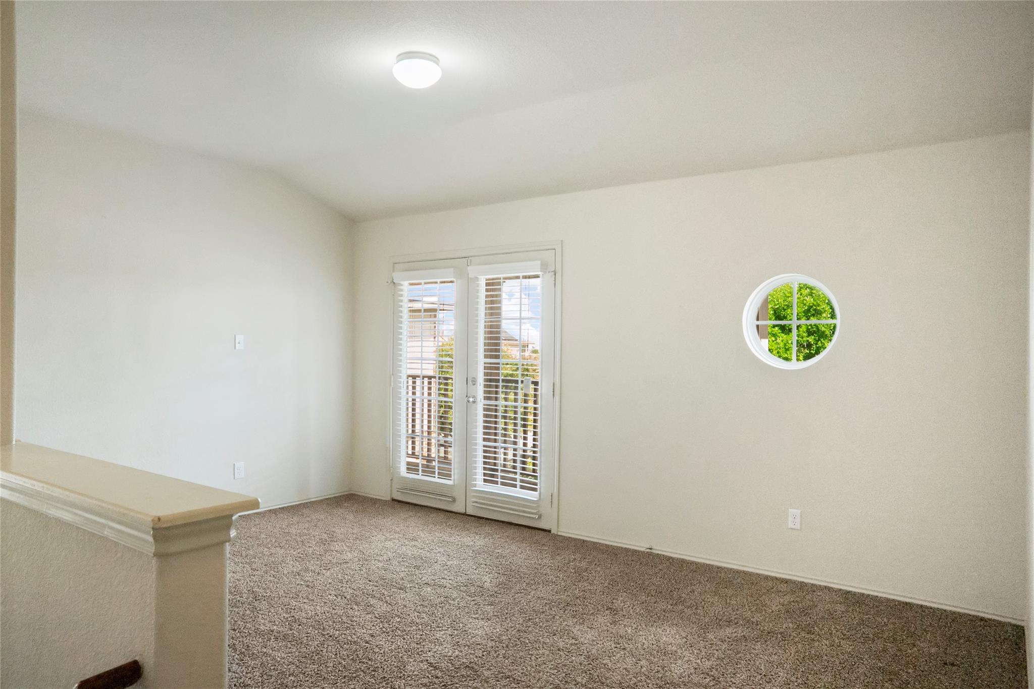 212 Foster Ln, Jarrell, TX 76537