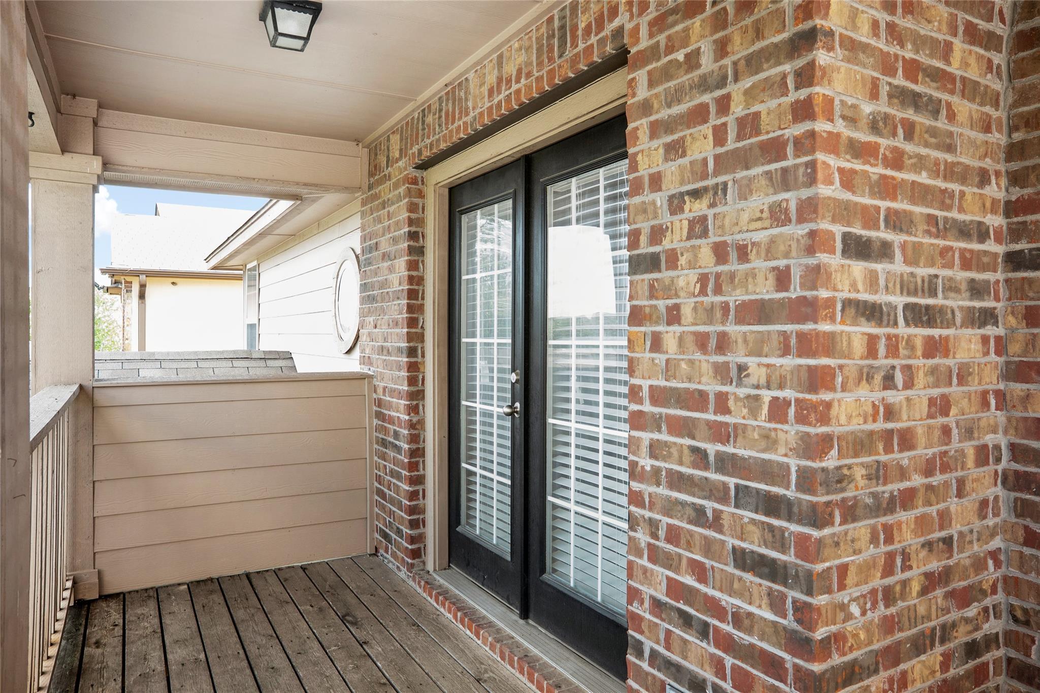 212 Foster Ln, Jarrell, TX 76537