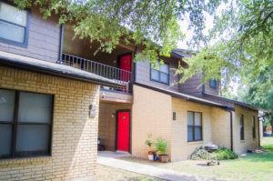1320 Wilson St # 233, Lockhart, TX 78644