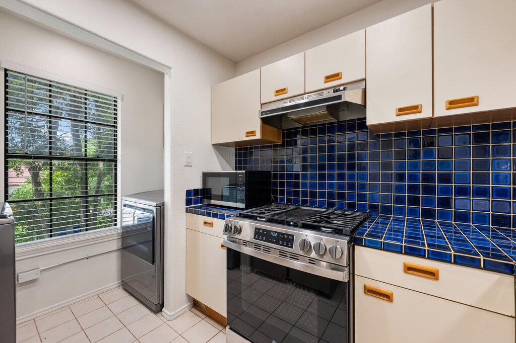 4306 Bonnell Vista Cv # C4, Austin, TX 78731
