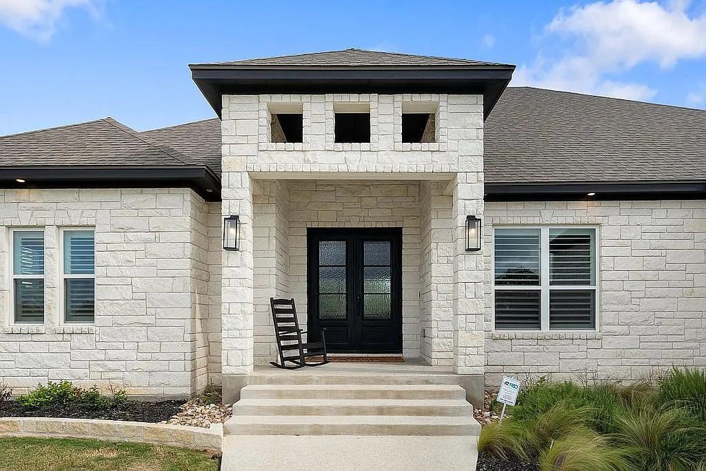 1102 Woodpark Ln, Georgetown, TX 78633
