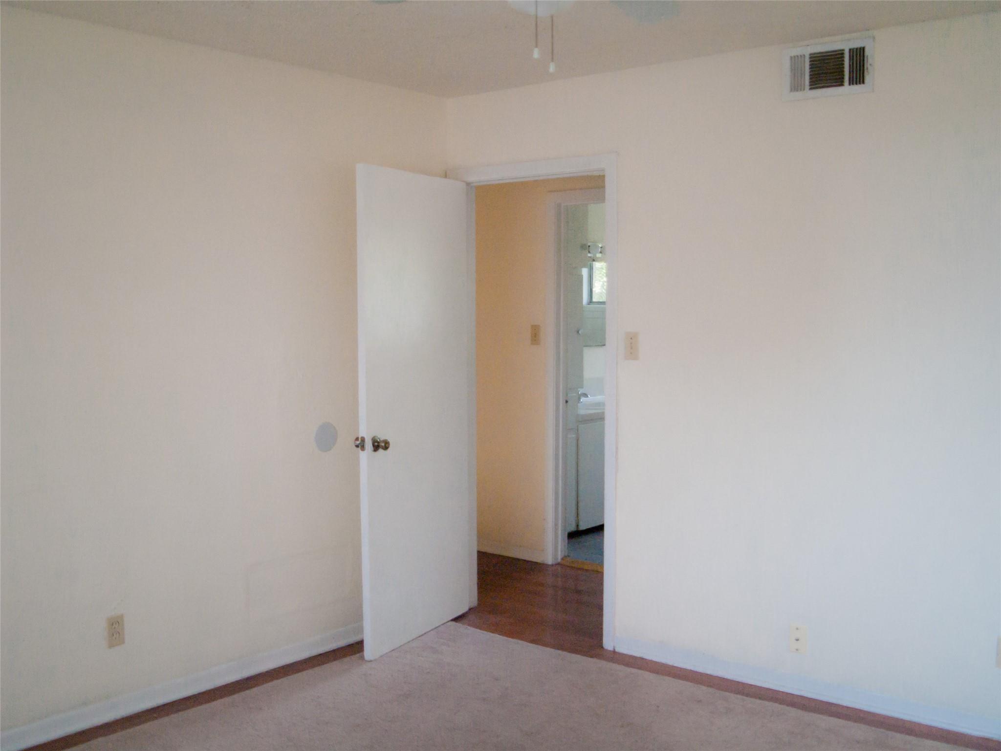 1745 WOOTEN PARK Dr # 101, Austin, TX 78757