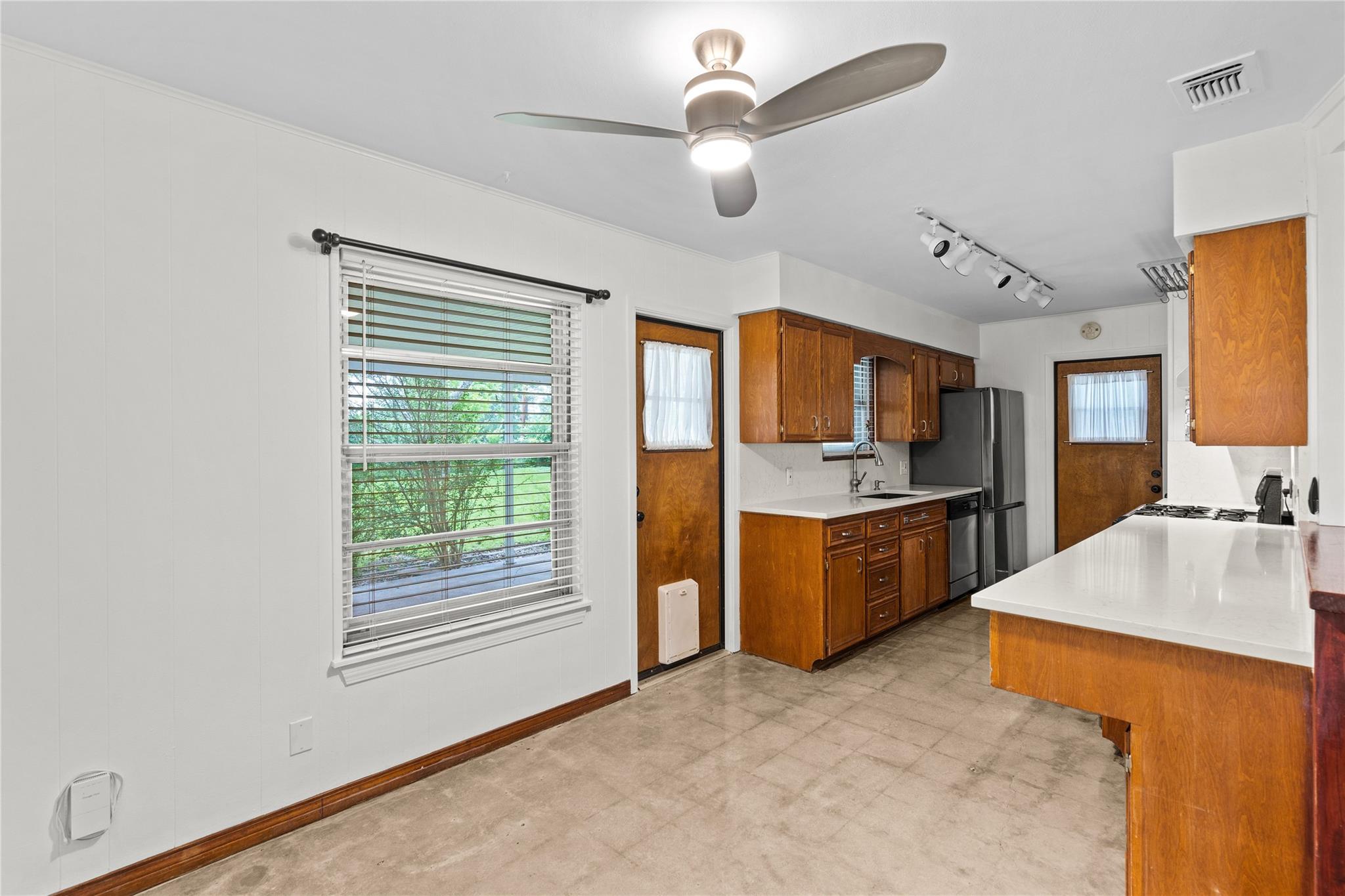 5104 Waterbrook Dr, Austin, TX 78723