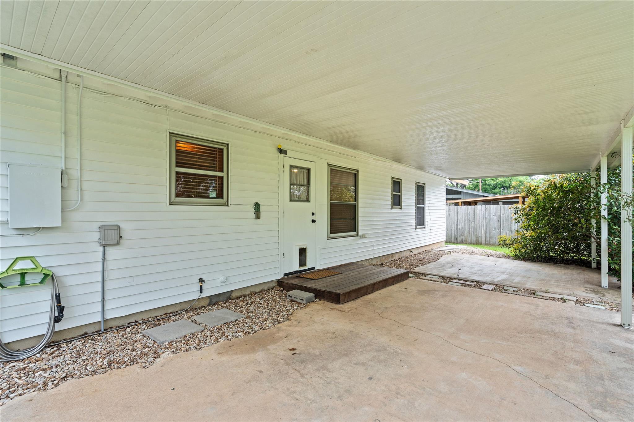 5104 Waterbrook Dr, Austin, TX 78723