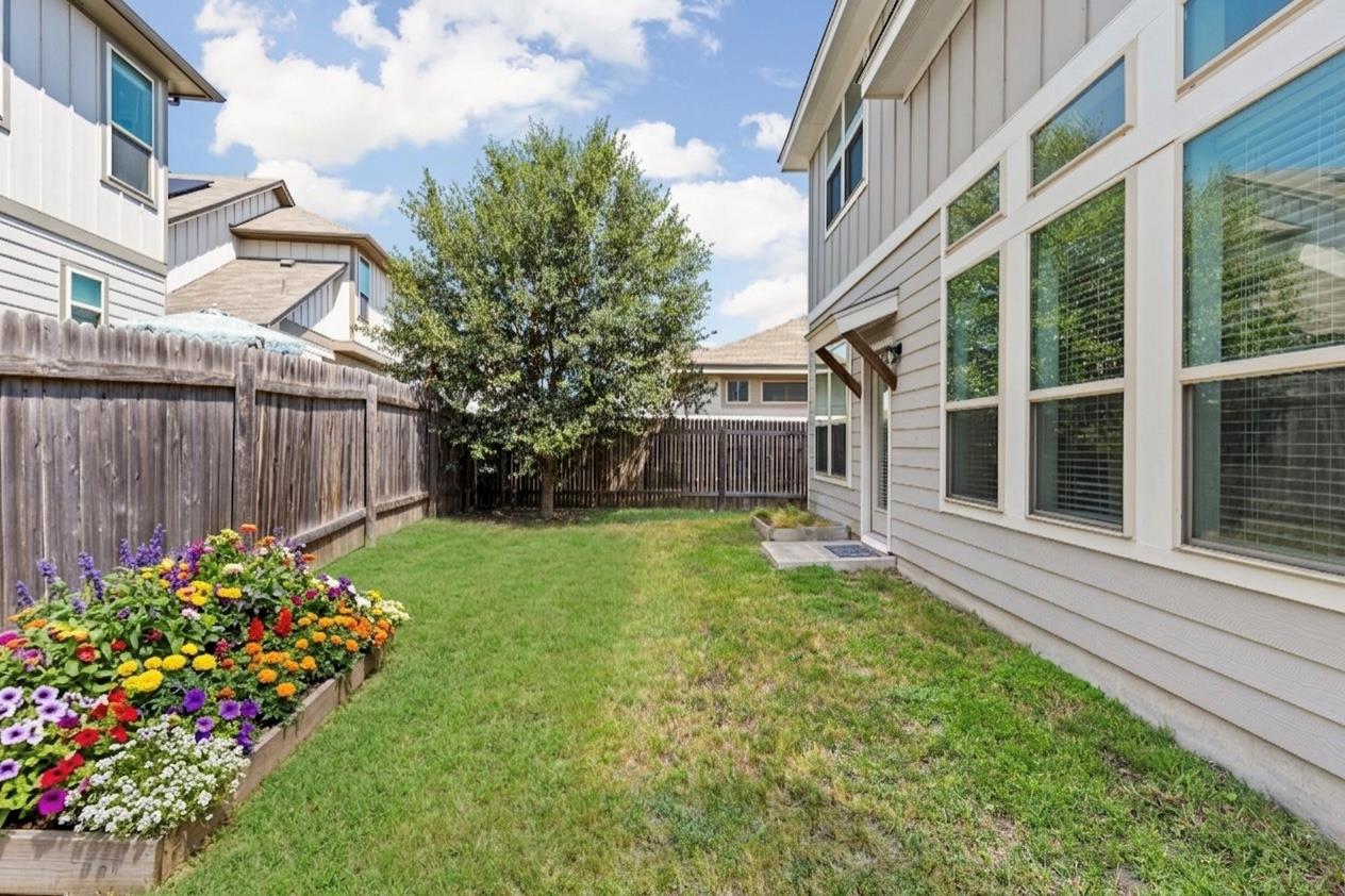 907 Totis Rd, Austin, TX 78748