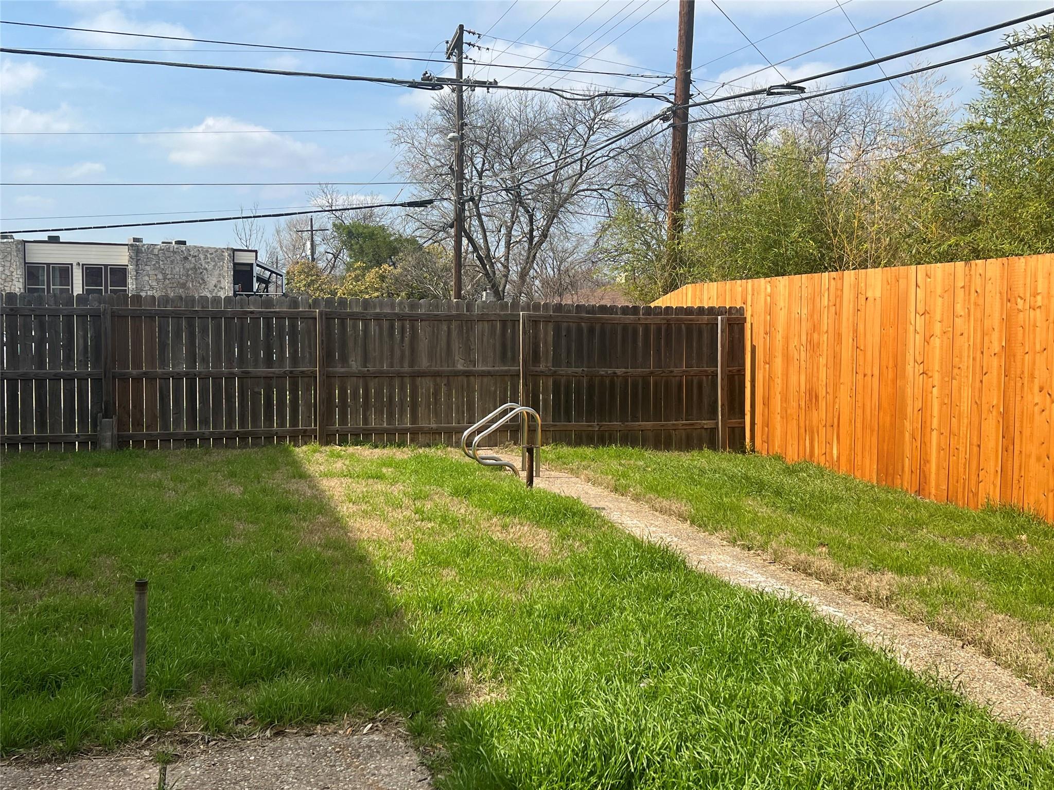 1820 Wooten Park Dr # 104, Austin, TX 78757