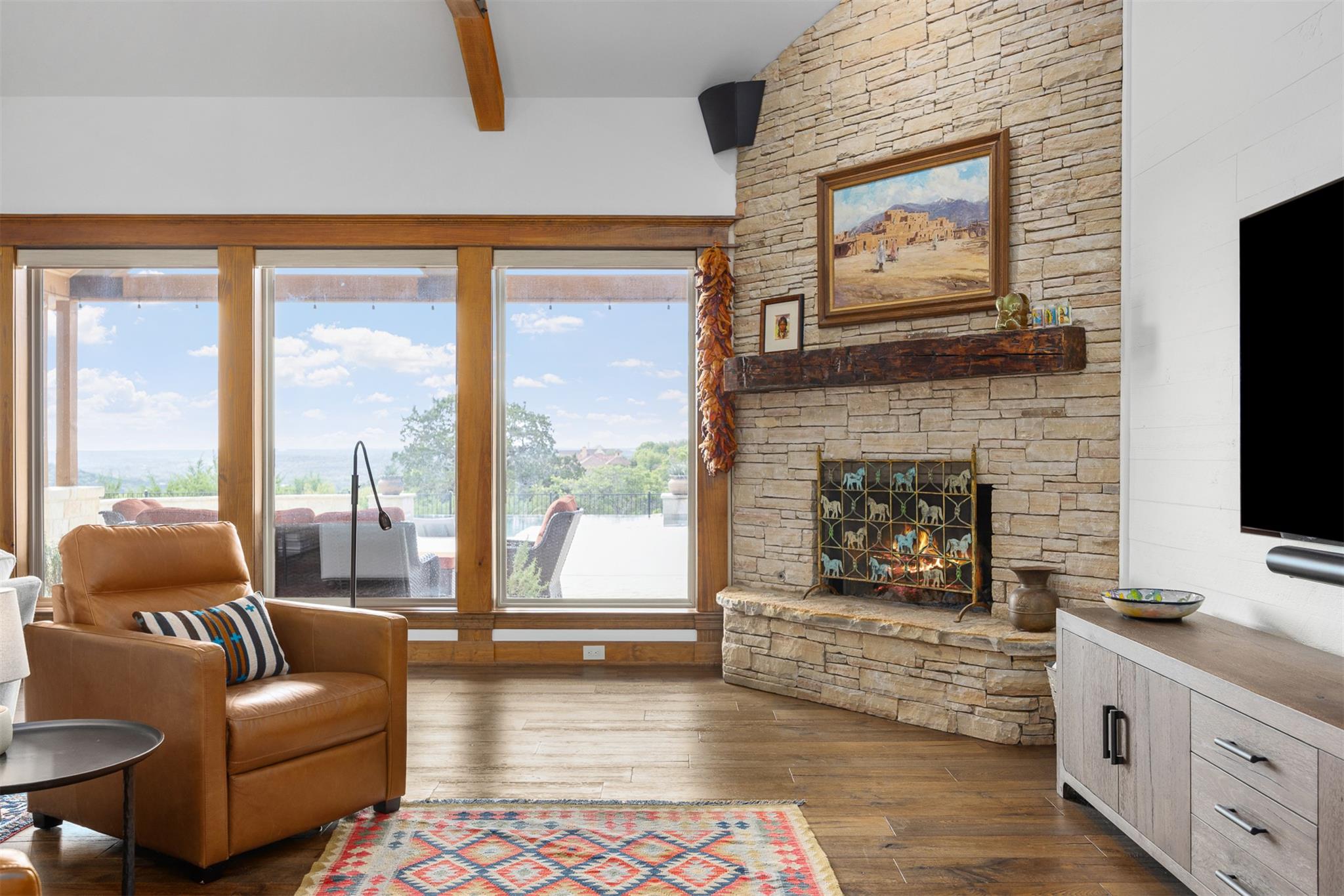 357 Cypress Estates Pkwy, Ingram, TX 78025