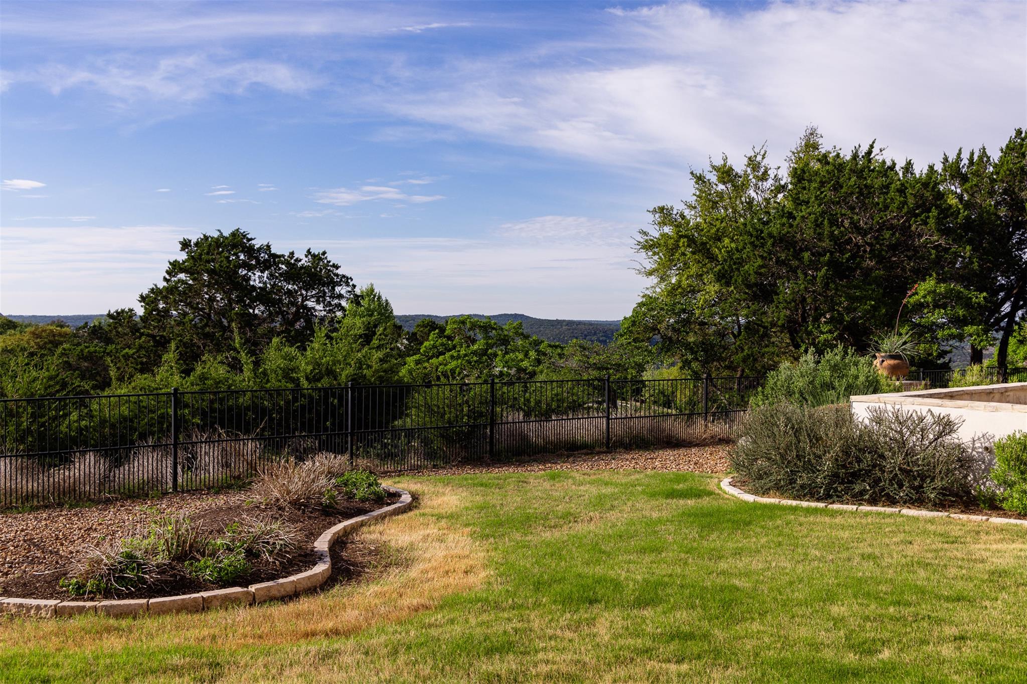 357 Cypress Estates Pkwy, Ingram, TX 78025