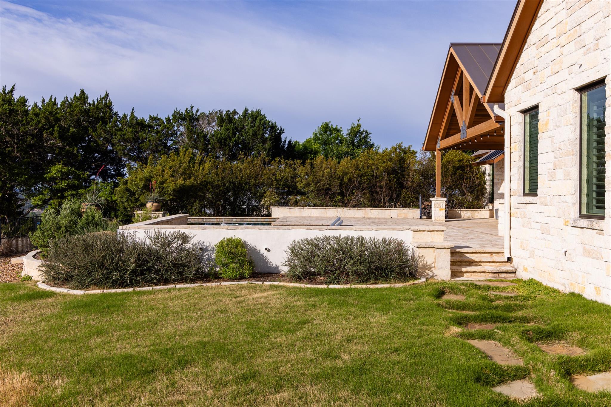 357 Cypress Estates Pkwy, Ingram, TX 78025