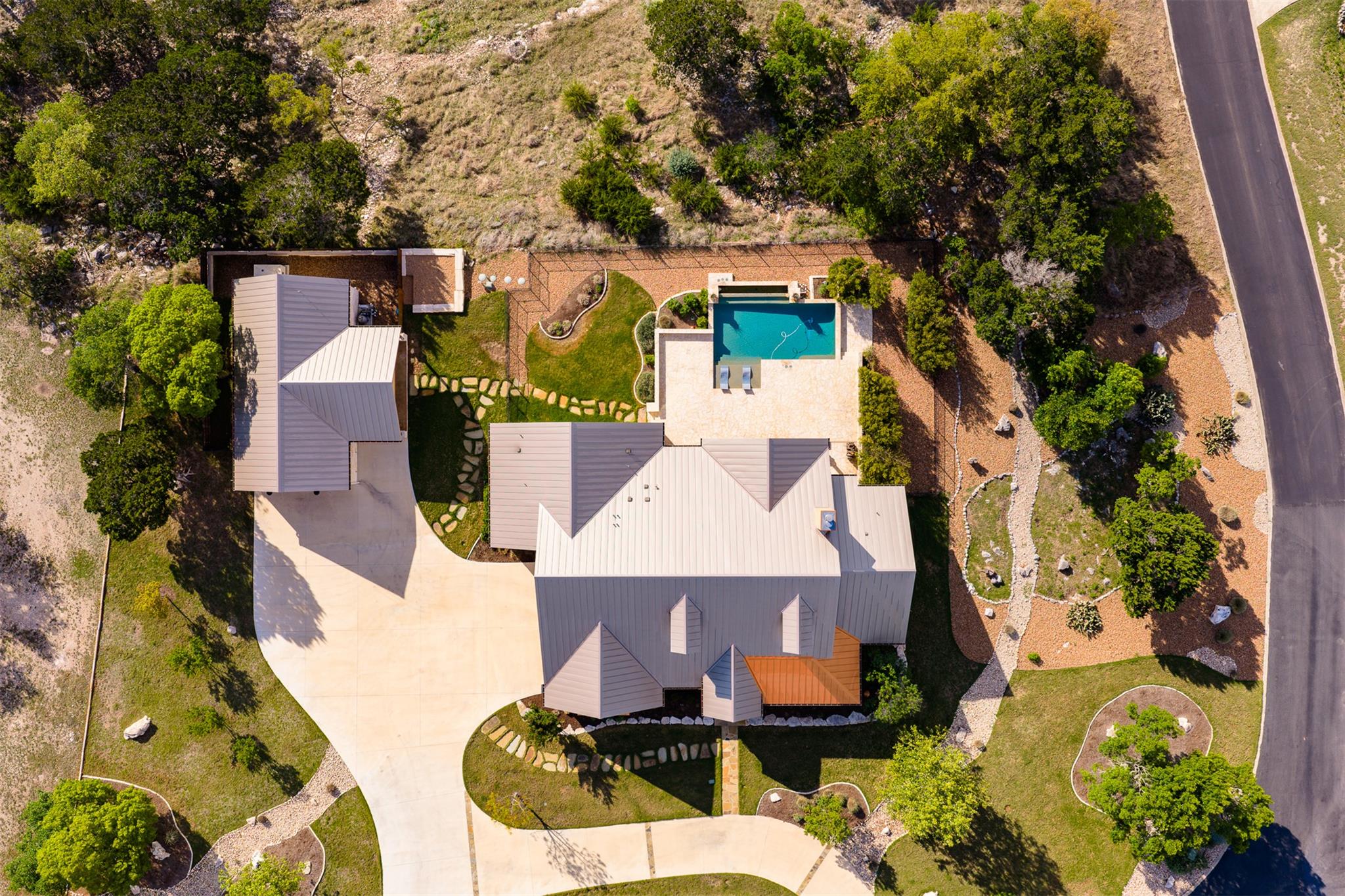 357 Cypress Estates Pkwy, Ingram, TX 78025