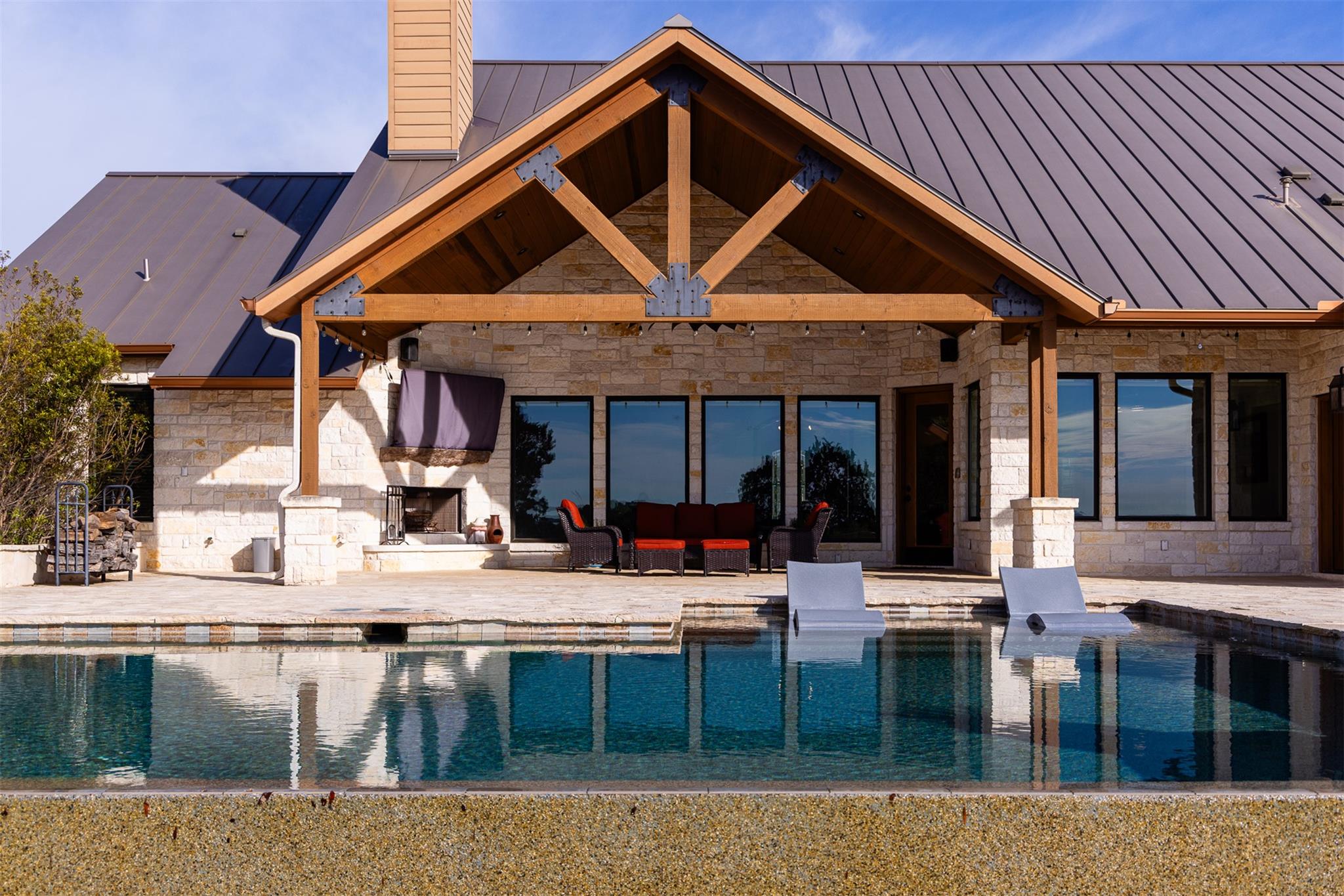 357 Cypress Estates Pkwy, Ingram, TX 78025