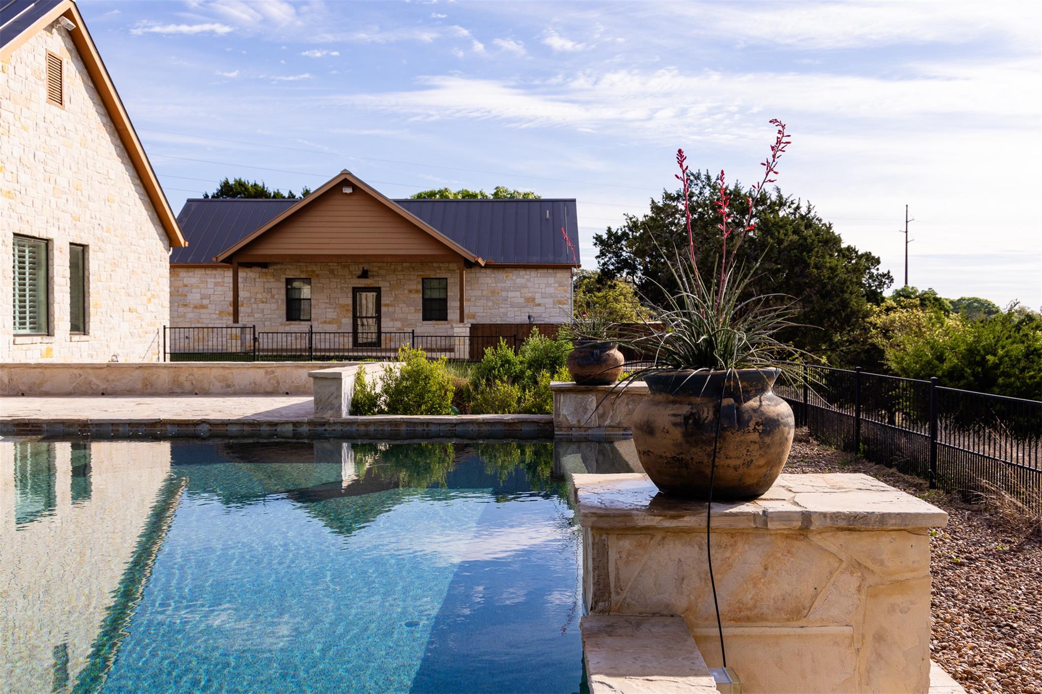 357 Cypress Estates Pkwy, Ingram, TX 78025