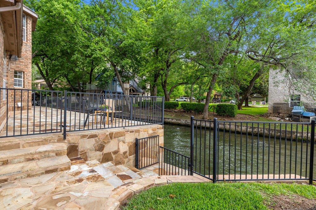 6705 Elfland Dr, Austin, TX 78746