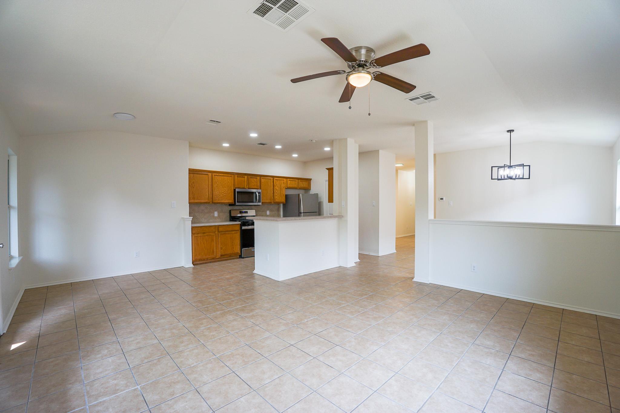 1520 Darjeeling Dr, Pflugerville, TX 78660