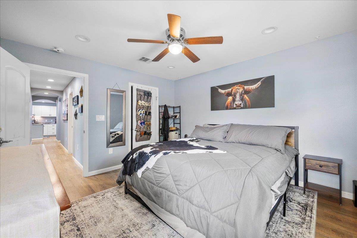 608 Washington St, Smithville, TX 78957