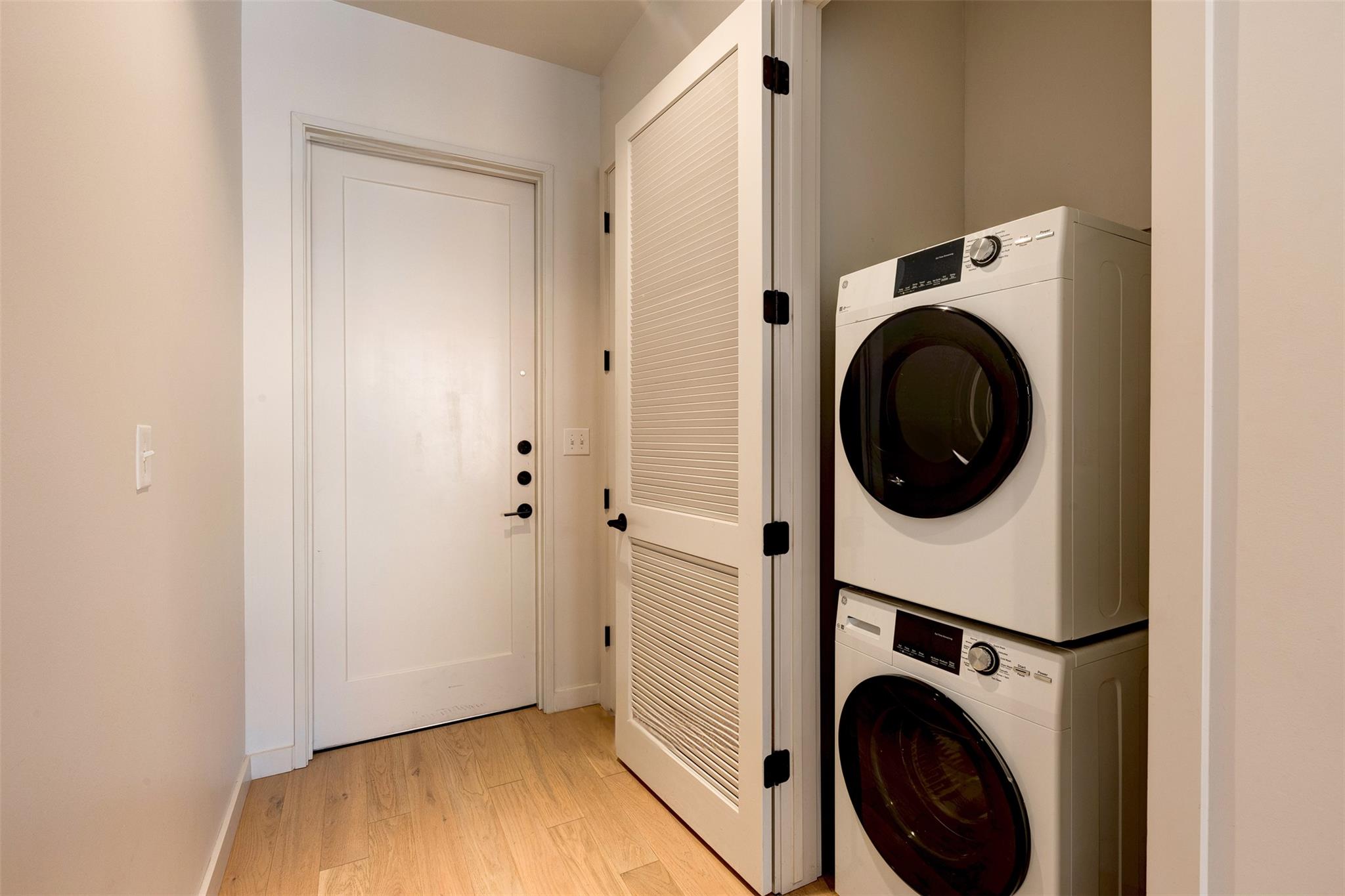 1501 E 4th St # 202, Austin, TX 78702