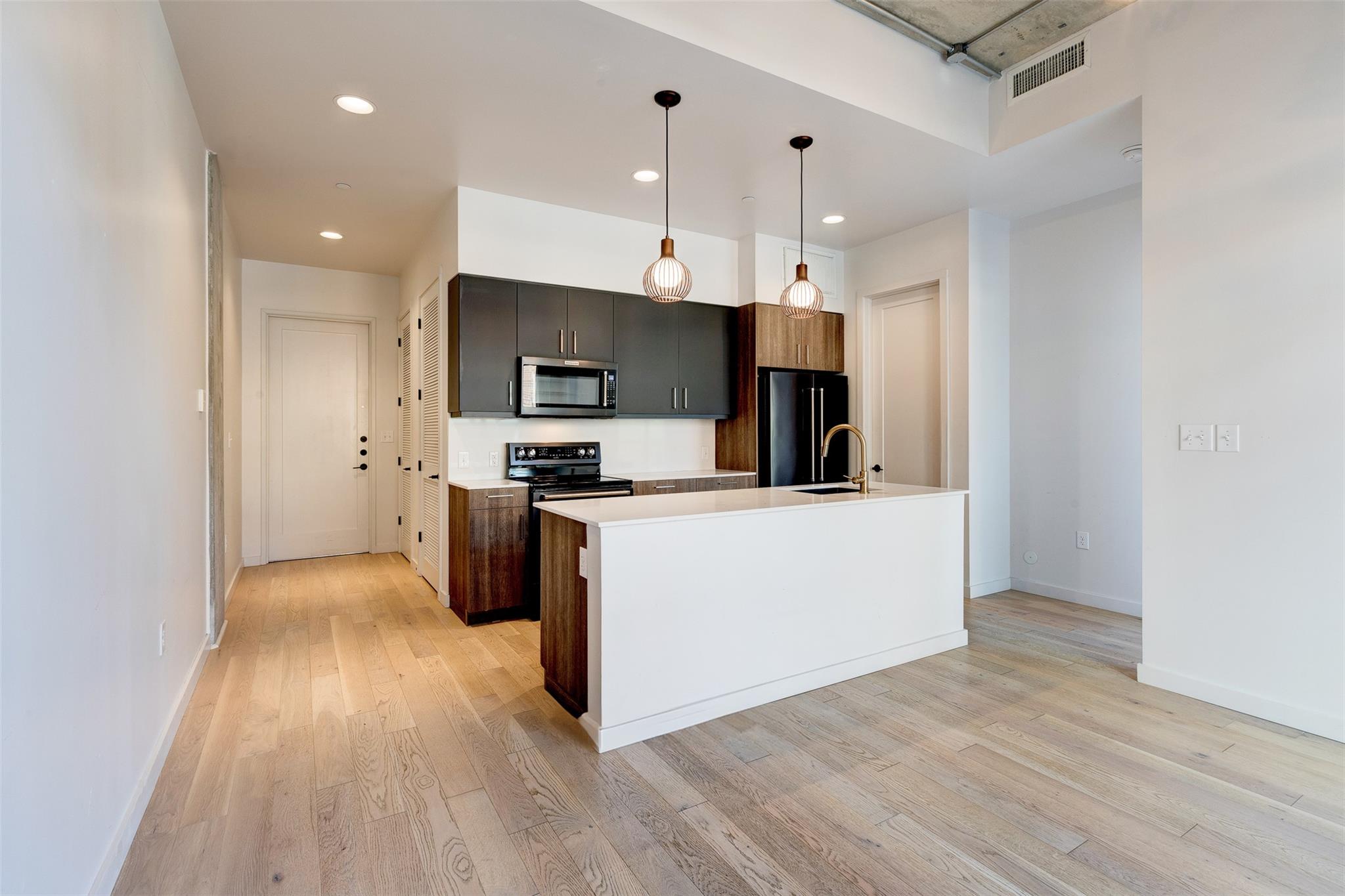 1501 E 4th St # 202, Austin, TX 78702