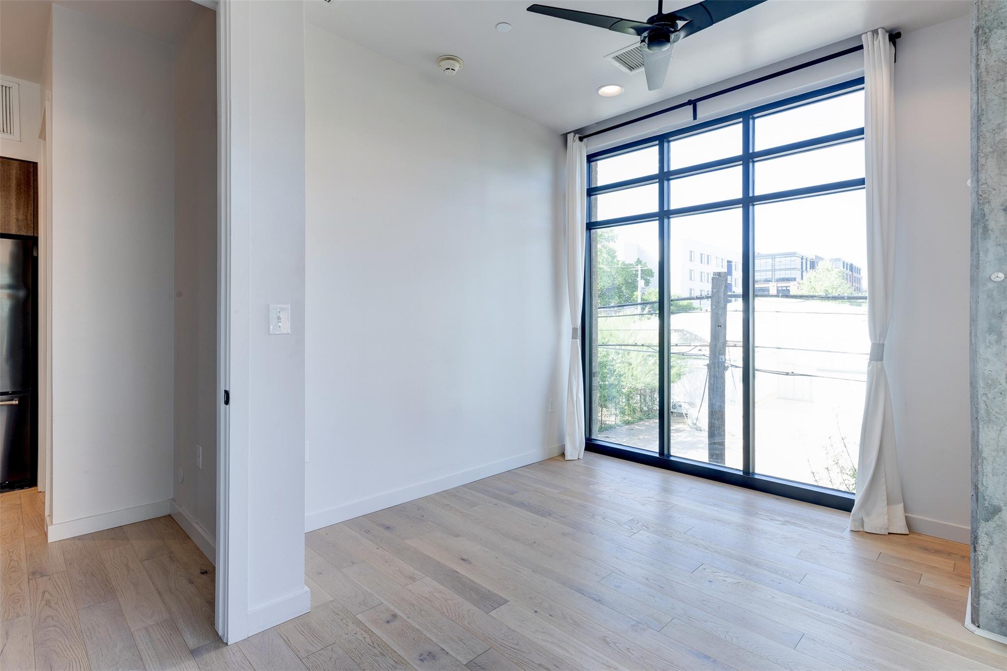 1501 E 4th St # 202, Austin, TX 78702