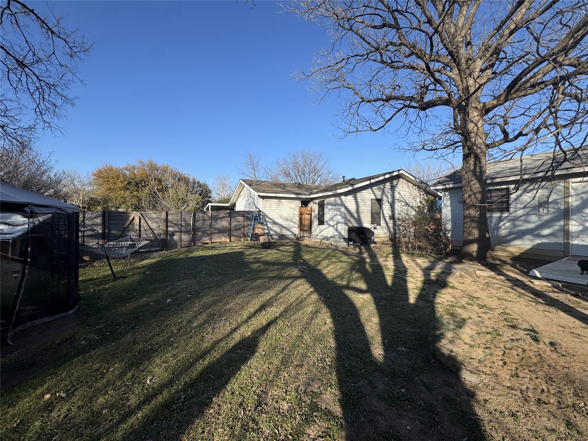207 Chippendale Ave, Austin, TX 78745