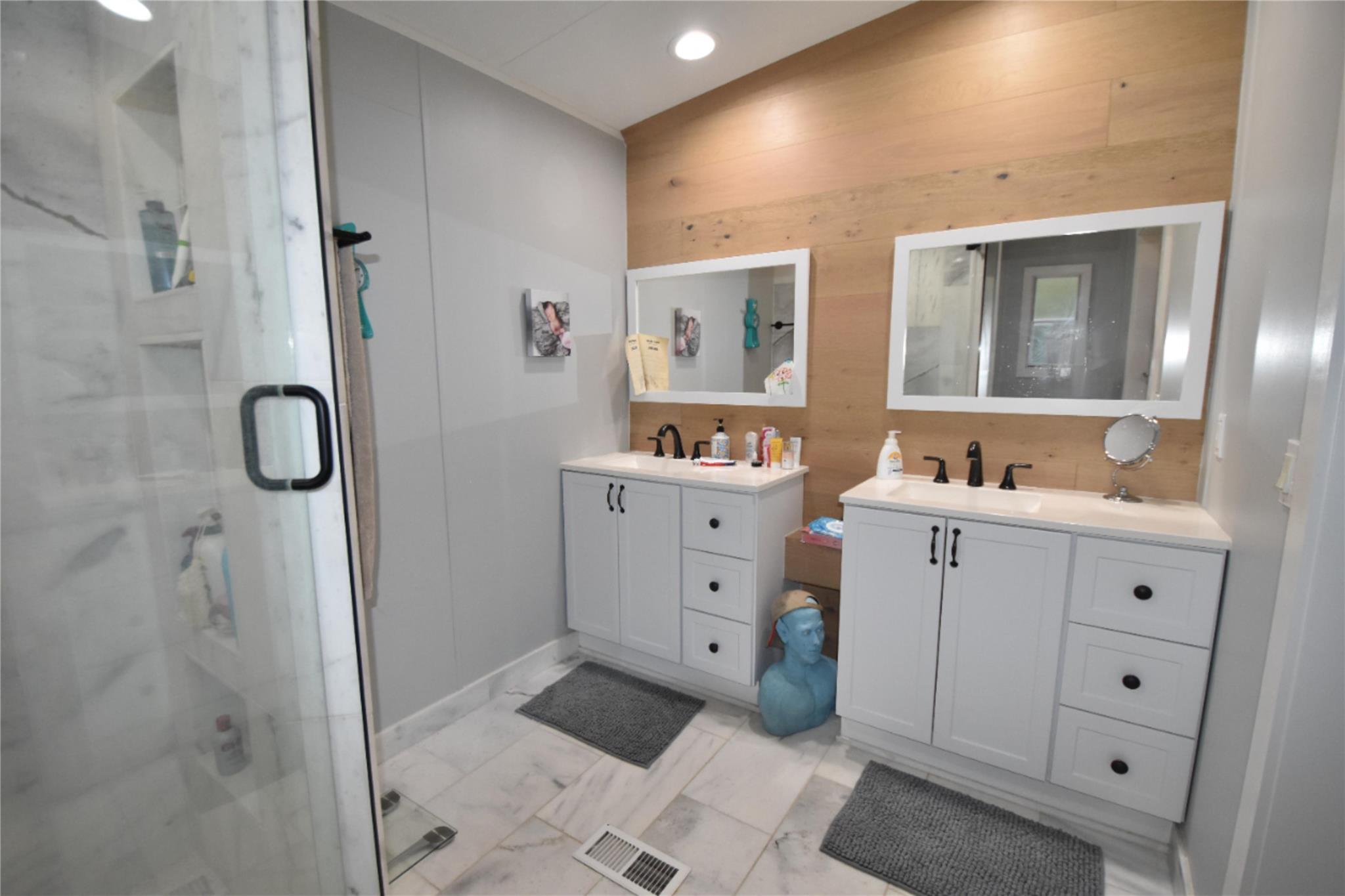 254 Lba Dr, Bastrop, TX 78602