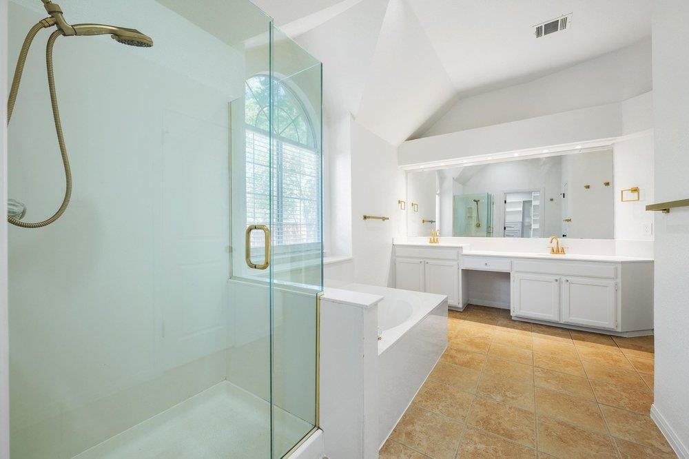 209 El Rio Dr, Lakeway, TX 78734