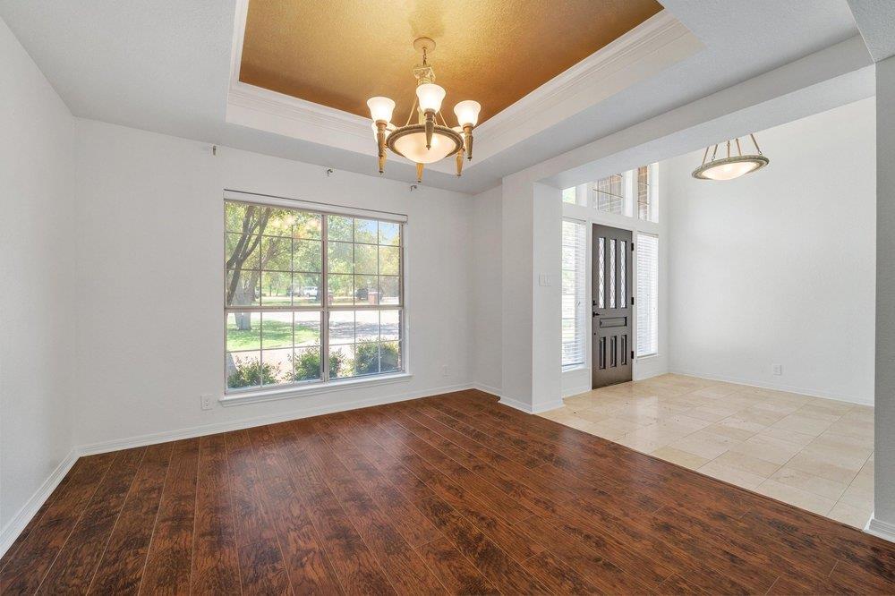 209 El Rio Dr, Lakeway, TX 78734